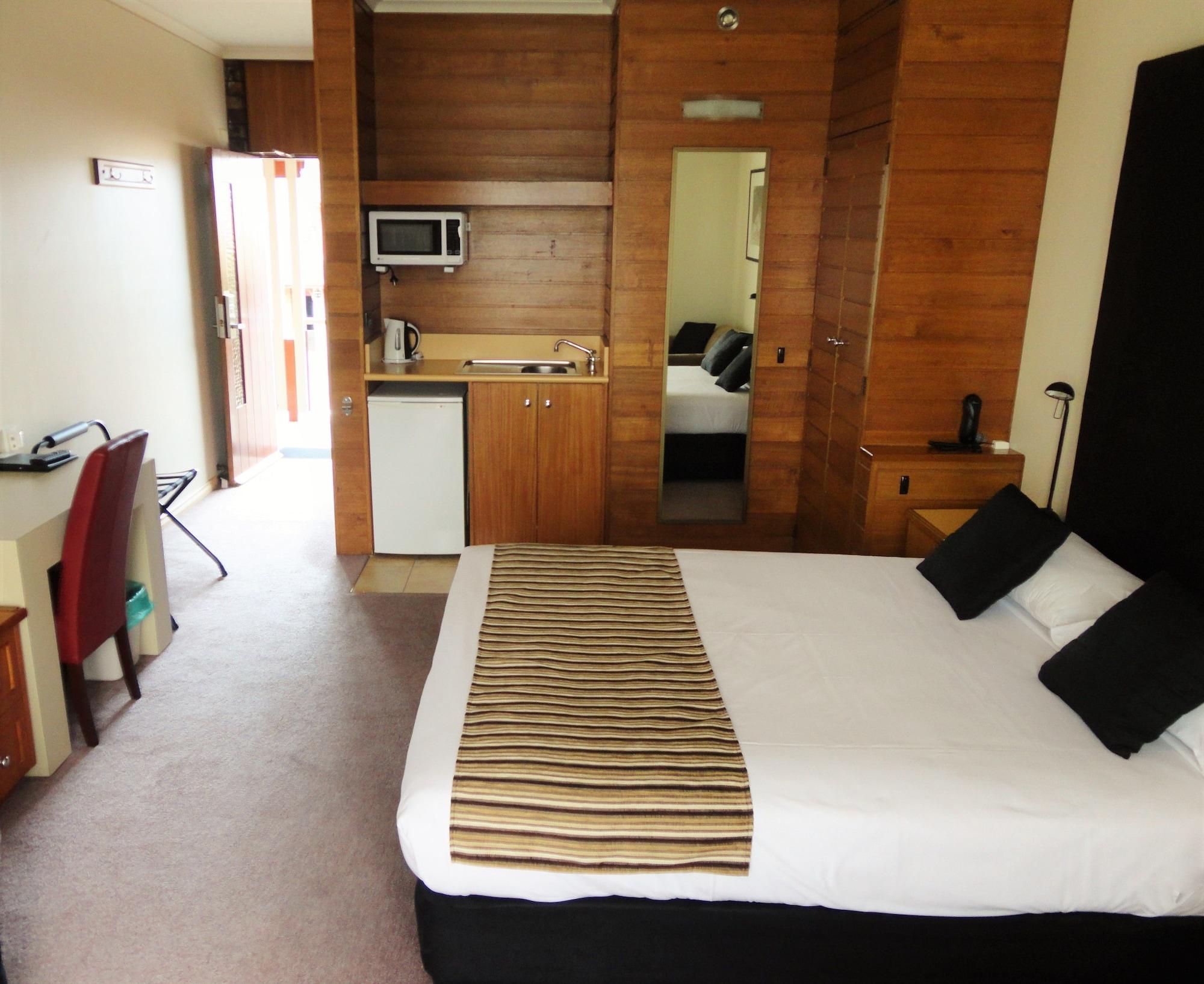 Sovereign Park Motor Inn Ballarat Exterior photo